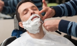 Traditional Barber Shaves for Men