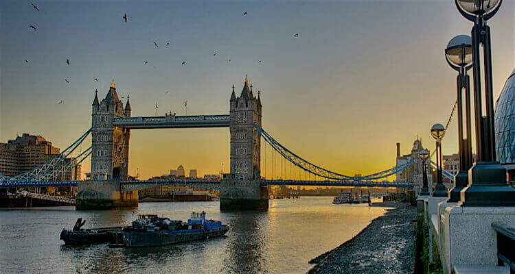 Tower Bridge adventurous date