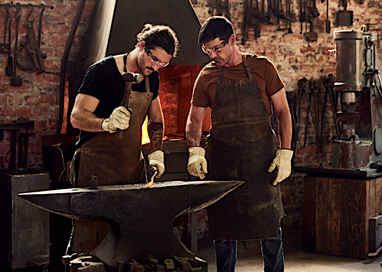 How to become a blacksmith