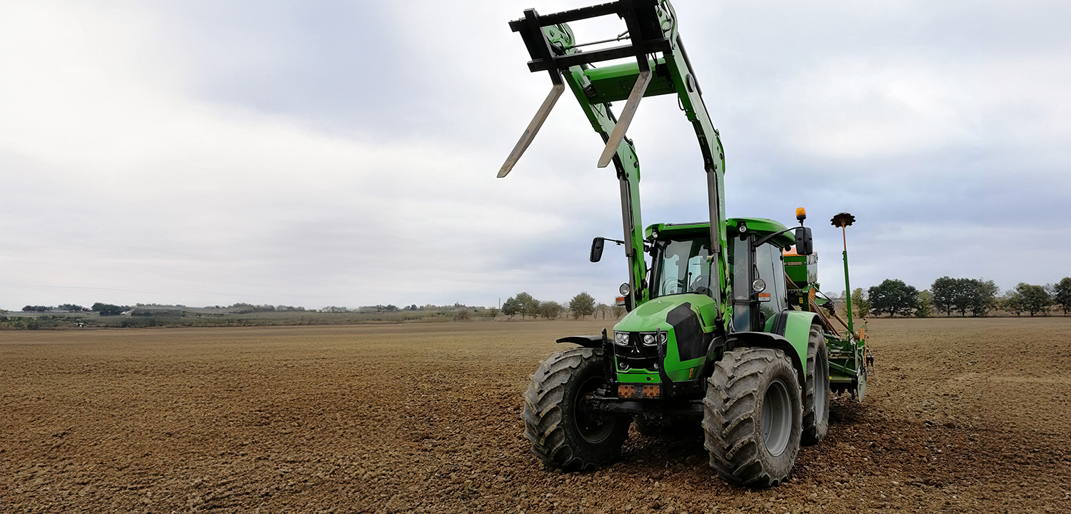 Tractor Driving Nottinghamshire at Into the Blue