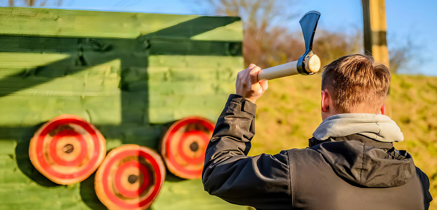 Axe Throwing Warwickshire-image-5019