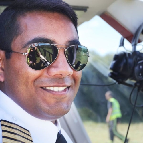 Jet-Powered Helicopter Cockpit Experience