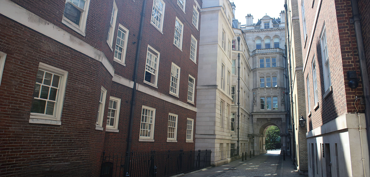 Bridget Jones Locations Tour at Into the Blue