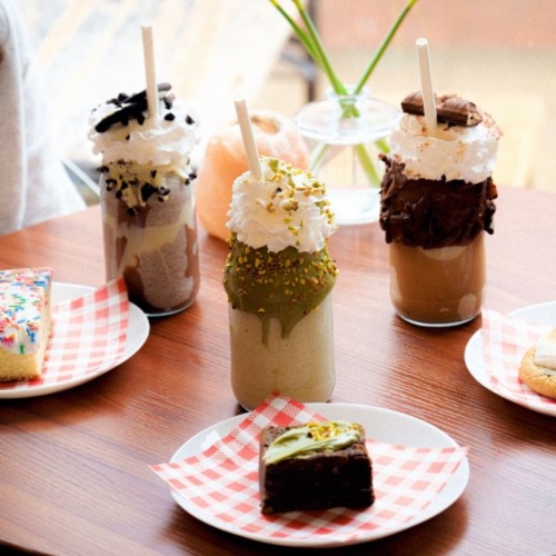 Manchester Food Puzzle Game Milkshakes and Cakes Thumbnail