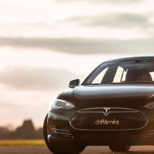Tesla Model S P90D Thumbnail