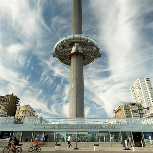 Brighton i360 from below thumbnail