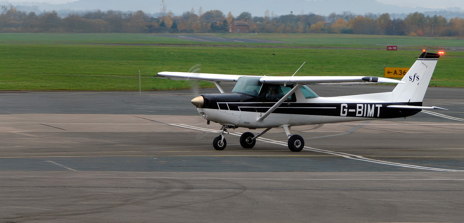 Flying Lessons Gloucestershire-image-1127