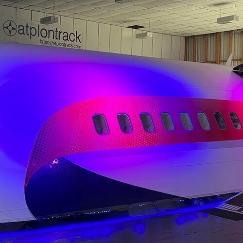 The Deck 747 - The UKs only 747 Converted into a Simulator The Deck 747 - The UKs only 747 Converted into a Simulator