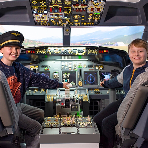 737 NG Boeing Simulator Newcastle - Plane Simulator Cockpit Young Man  737 NG Boeing Simulator Newcastle - Plane Simulator Cockpit Young Man