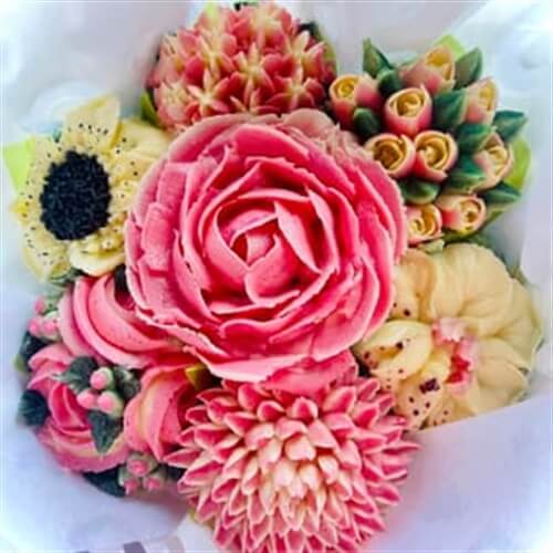 Cupcake Bouquet Workshops in Staffordshire - Stunning Cupcake Display Cupcake Bouquet Workshops in Staffordshire - Stunning Cupcake Display
