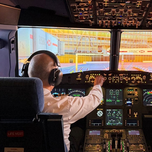AI Airbus Flight Simulator near Gatwick