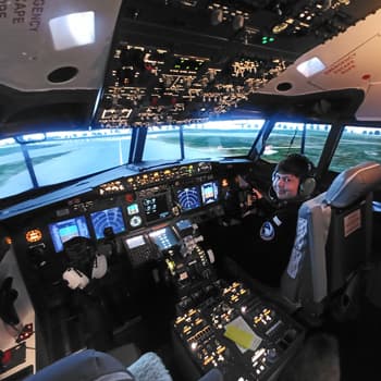 737 Simulator Suffolk