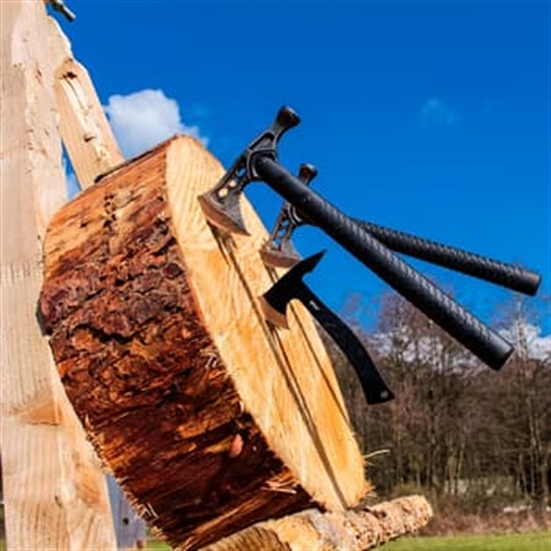 Axe Throwing Near Me Into The Blue