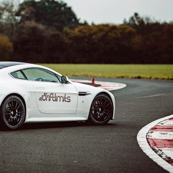 Aston Martin V8 Vantage Experience