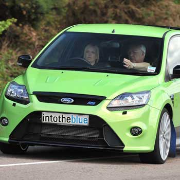 Supercar vs Ford Focus RS