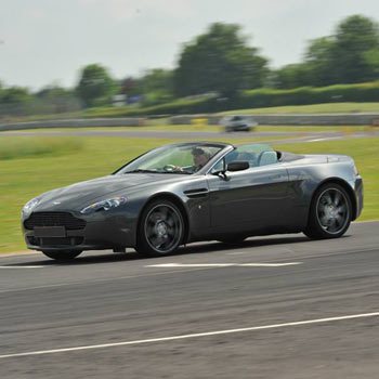 Aston Martin Vantage