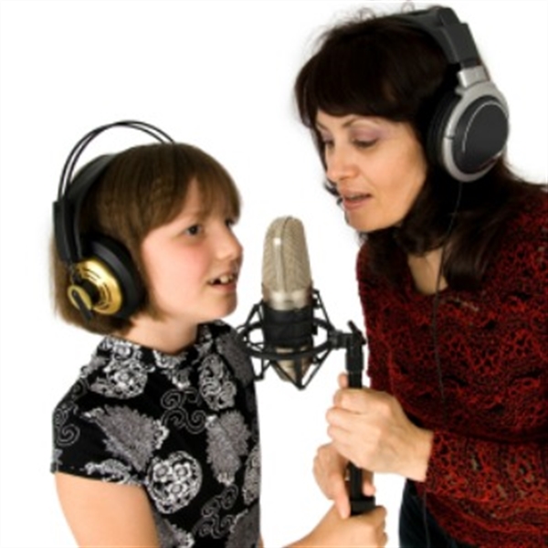 mum and daughter singing