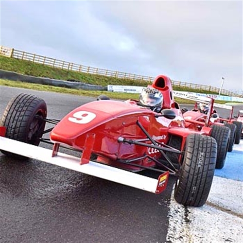 Single seater Racing Car at knockhill Single seater Racing Car at knockhill