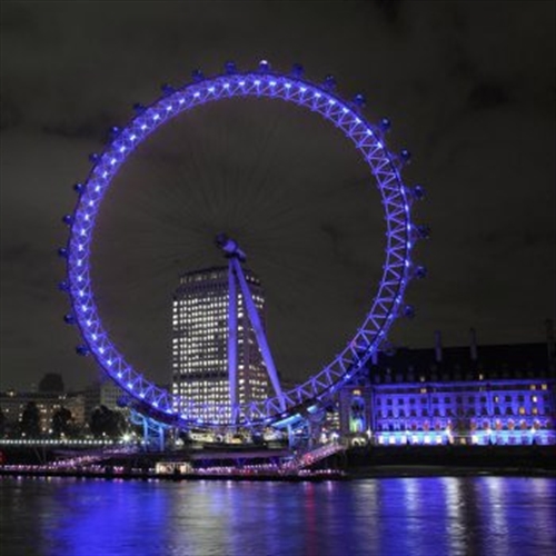 london eye lit up
