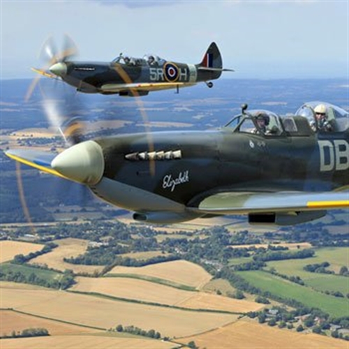 2 planes flying 2 planes flying